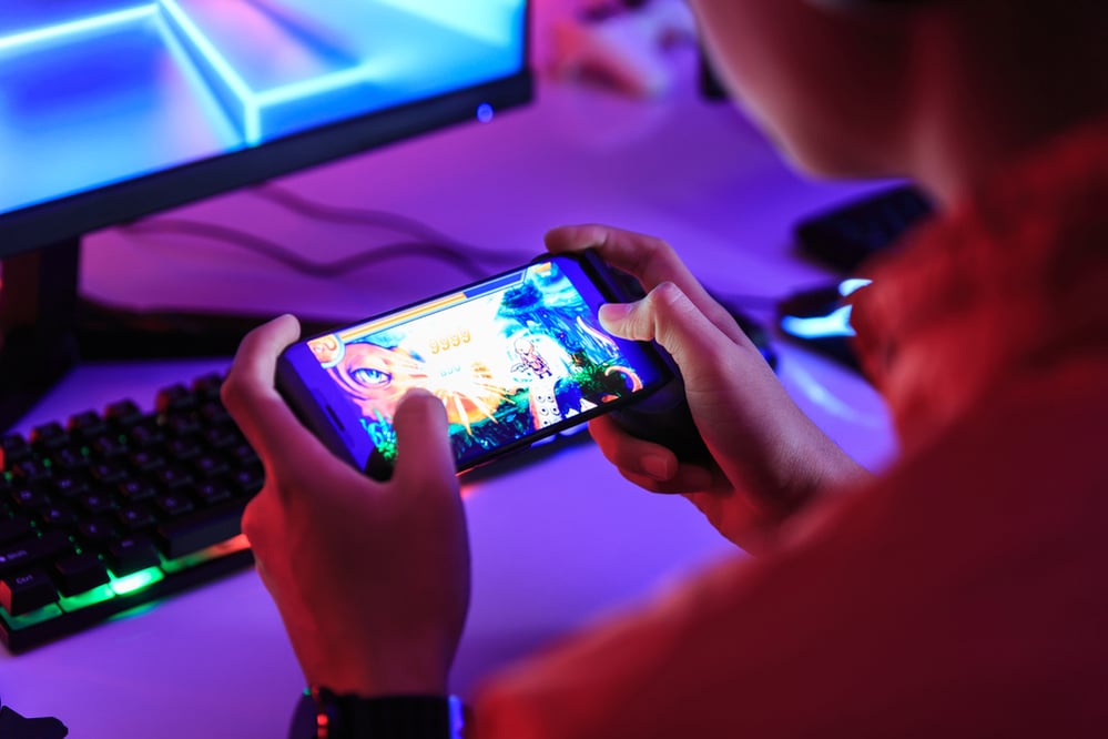 Secuirty threats to mobile gaming apps