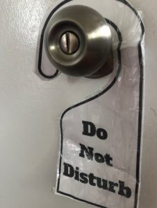 Do no disturb sign